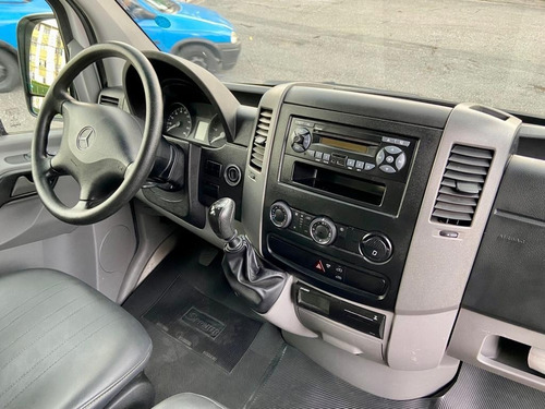 Imagem 7 de 8 de Mercedes Benz Sprinter 415 2019 Teto Baixo 20 Lugares