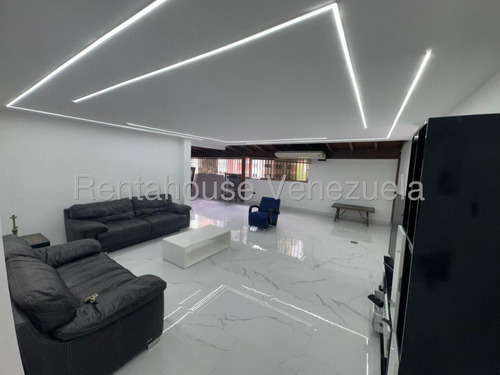 Tm. #25-13675. Casa Totalmente Remodelada En Venta, En El Cafetal