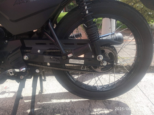 Akt Nkd 125 Negra En Garantía, Placa 0, Incluye Traspaso