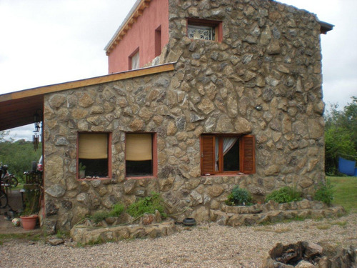 Casa Campestre Muy Amplia Y Cómoda Con 12.000m2 Propio Sen Villa General Belgrano, Se Puede Alquilar Con Opción A Compra.