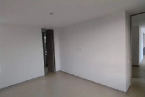 Venta Apartamento Sur De Cali. Barrio Bochalema, A Unas Cuadras De La Universidad Autonoma. Septimo Piso