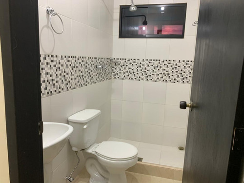 Imagen 8 de 11 de Se Vende Apartamento Semi Amoblado En La Machiri. Kr