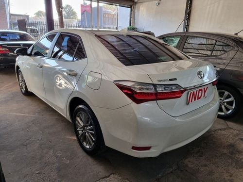 Imagen 5 de 10 de Toyota Corolla 1.8 Xei Cvt Pack 140cv 2017 44520482