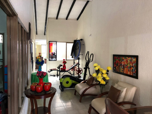 Venta De Casa Bifamiliar De  183mt2 En Belalcázar, Jamundí, 9055.