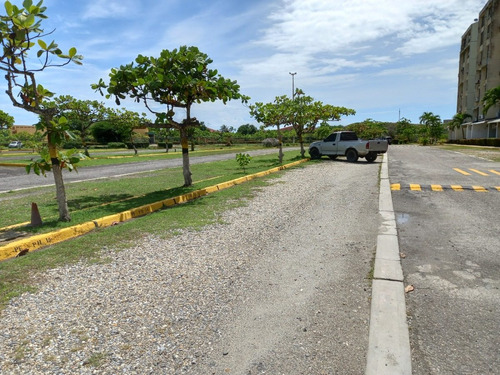 Imagen 2 de 11 de Apartamento Tipo Estudio Al Lado Del Club Aguasal