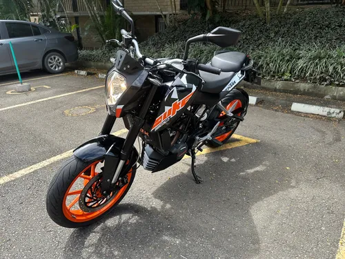 Se Vende Ktm Duke 200, Modelo 2021, 22.000kms Originales Úni