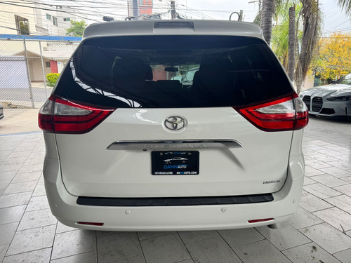 Toyota Sienna 3.5 Limited At