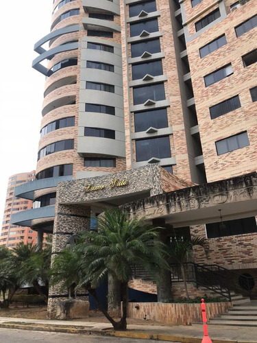 Benmar Salas Vende Penthouse En Valencia Res Luxor Suites Urb Valle Blanco