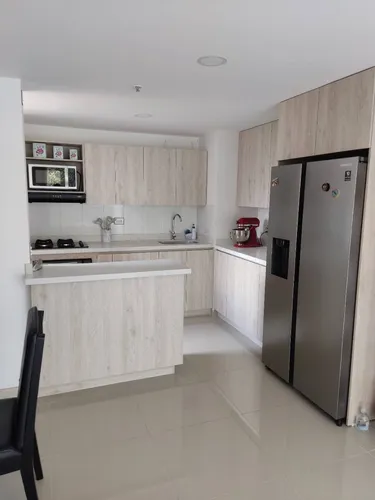 Apartamento En Venta En La Ferrería. Cod V17026