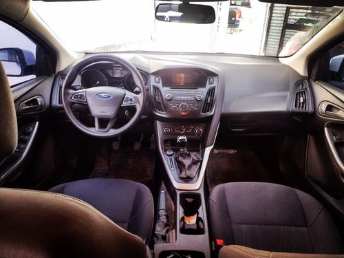Imagen 7 de 10 de Ford Focus Iii S