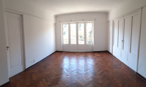 Vendo Antiguo Dpto. 142 Metros, Frente A Cerro Santa Lucia