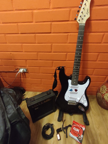 Guitarra  Electrica Más Amplificador Impecable Casi Nueva 