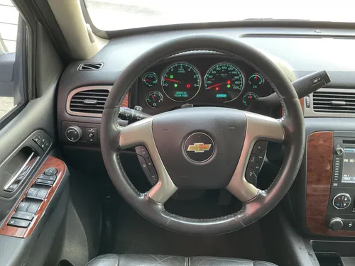 Chevrolet Tahoe 5.3 Suv Piel Dvd 2a Fila Asientos 4x4 At