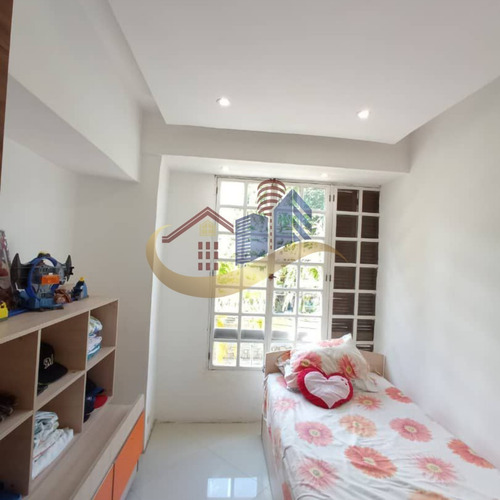 Imagen 5 de 7 de Apartamento En Venta En Tanaguarena De 3 Hab. 3 Baño Ref 760