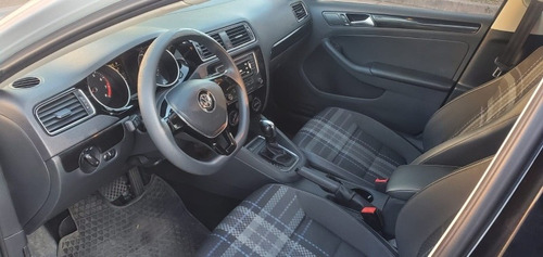 Imagen 2 de 5 de Volkswagen Jetta 2017 2.0 Tiptronic At
