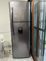 Comprar Heladera General Eléctricmodelo Rga1130ygre0 Usada Anda Ok. Plateado