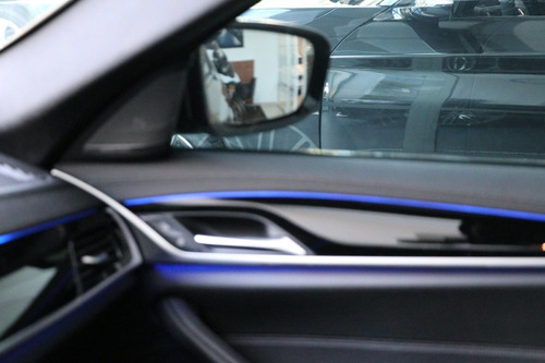 Imagen 17 de 18 de Bmw 540i
