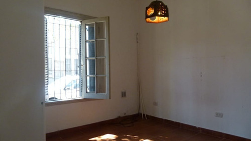 Imagen 5 de 14 de Casa 4 Amb,lote10.38 X14.45 C/patio,terraza,muy Bien Ubicada