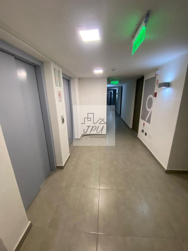 Studio Nuevo 1d+1b Metro Parque Almagro.