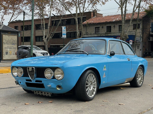 Imagen 6 de 24 de Alfa Romeo Giulia Gtv 1750 Bertone Veloce