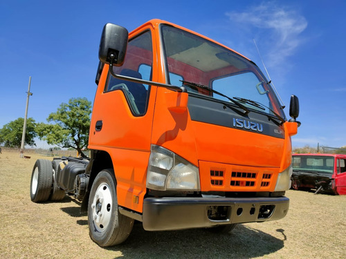 Isuzu Elf 300e Camión Chasis Cabina Arrancando Stdr Mexican