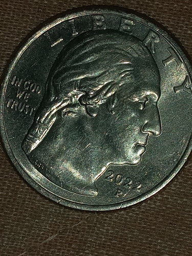 Imagen 1 de 2 de Moneda De 0.25 Centavos Con Error De Una Gota En La Boca