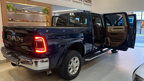 RAM Ram 3500 6.7 Laramie Night Edition Cab. Dupla 4x4 Aut. 4p