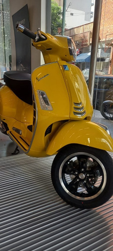Imagen 11 de 18 de Vespa Gts Hpe Super 300 Amarilla Entrega Inmediata!!!!
