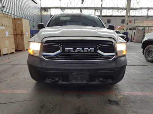 Dodge Ram Doble Cabina V6 4x4 2020