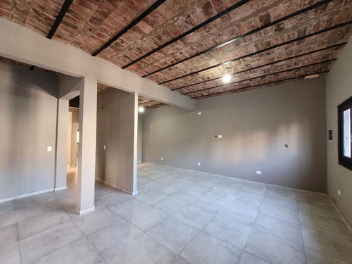 Imagen 2 de 11 de Departamento En Venta En Moron Sur