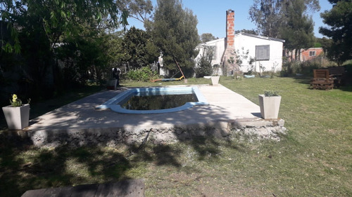 Vendo Casaquinta Con 3 Casas 20 X 55 Mts Parque Pileta Fruta