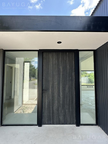 Imagen 8 de 30 de Venta - Excelente Casa Moderna Ubicada En Pilar, Barrio Privado - Bayugar Negocios Inmobiliarios
