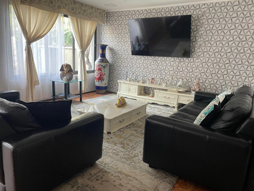 Venta De Amplia Casa, Terreno De 500m2 3d 2b, En La Florida