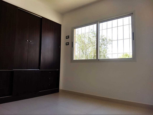 Imagen 7 de 10 de Duplex Venta Villa Allende Golf