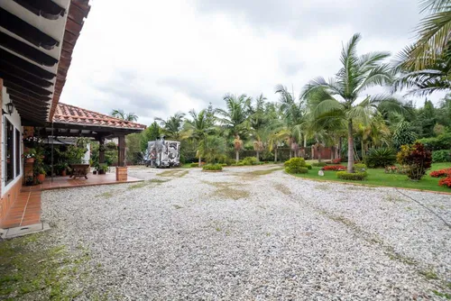 Casa Campestre En Venta En Llanogrande. Cod V50106