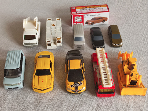 Tomica Lote Con Extras