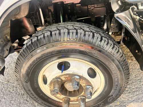 Camión Isuzu Elf 400 K Cilindros Tdi Caja Seca Modelo 2018