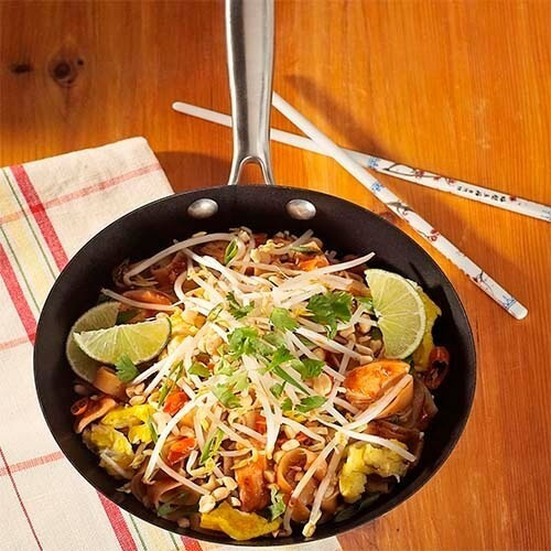 Wok Con Mango Acero Aluminizado 22 Cm Nordicware Color Negro