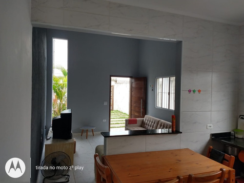 Imagem 5 de 19 de Casa Com 2 Dormitórios, 1 Suíte E À 890m Do Mar Em Itanhaém, Sp. Aceita Financiamento Bancário.