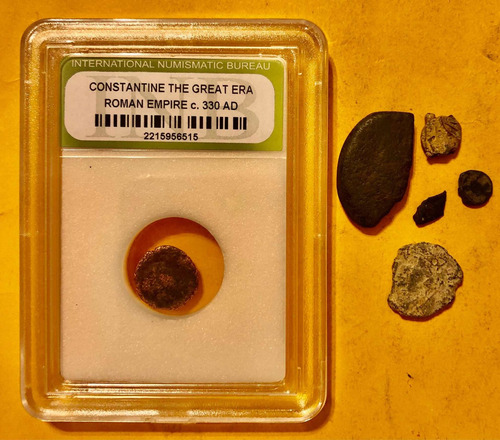 Moneda Romana Antigua Circa 330 + Pedaceria Monedas Romanas (Usado)
