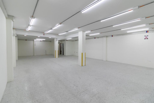 Imagen 4 de 17 de Bodega En Arriendo En Bogota El Toberín