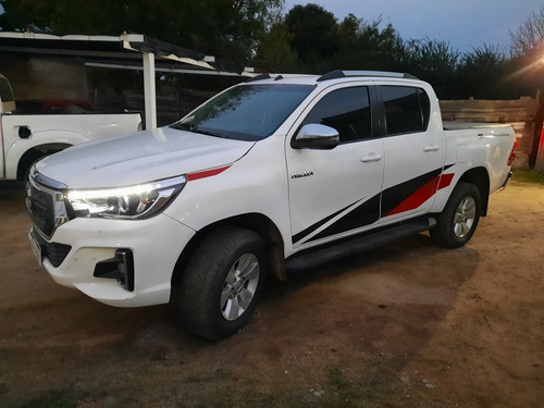Toyota Hilux 2.4 D.cab. T.dsl Sr 2018