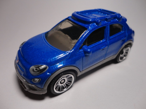 Matchbox 2016 Fiat 500x 