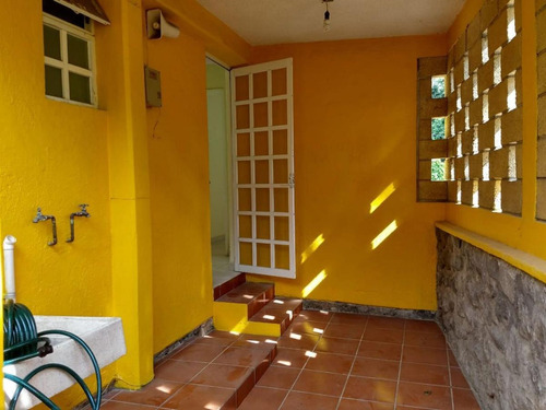 Imagen 21 de 25 de Bonita Casa En Condominio En Jardines De Cuernavaca