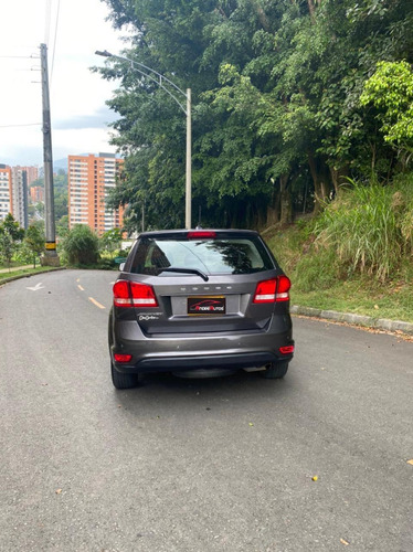 Dodge Journey Se Automatica 2.4 5 Puestos