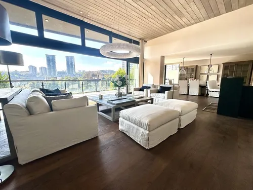 Hermosa Casa En Renta En Bosque Real