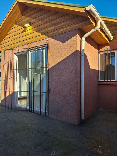 Arriendo Amplia Casa En Lomas Coloradas