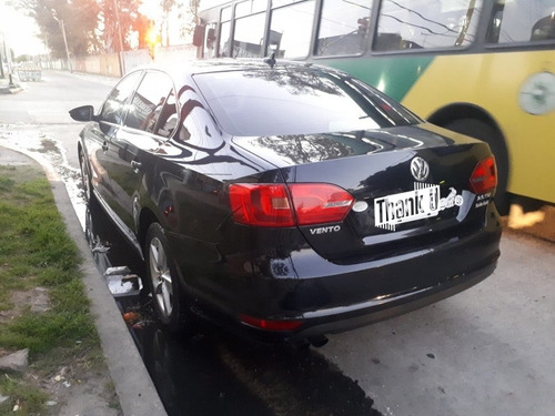 Imagen 6 de 14 de Volkswagen Vento 2013 2.0 Luxury I 140cv