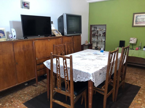 Imagen 2 de 28 de Casa Con Jardín - Excelente Ubicación - Martinez.