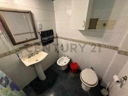 Venta Ph 2 Ambientes + Escritorio Saenz Peña Excelente Ubicación